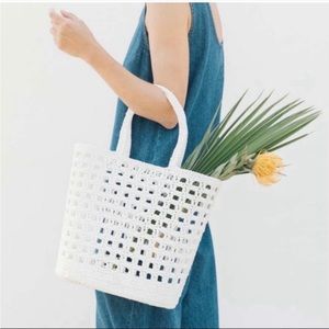 SOLUDOS Ivy Crochet in White Basket Purse Straw Beach Bag NEW NWT